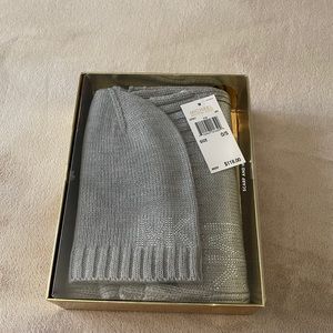 NWT Michael Kors Scarf & Hat Set!